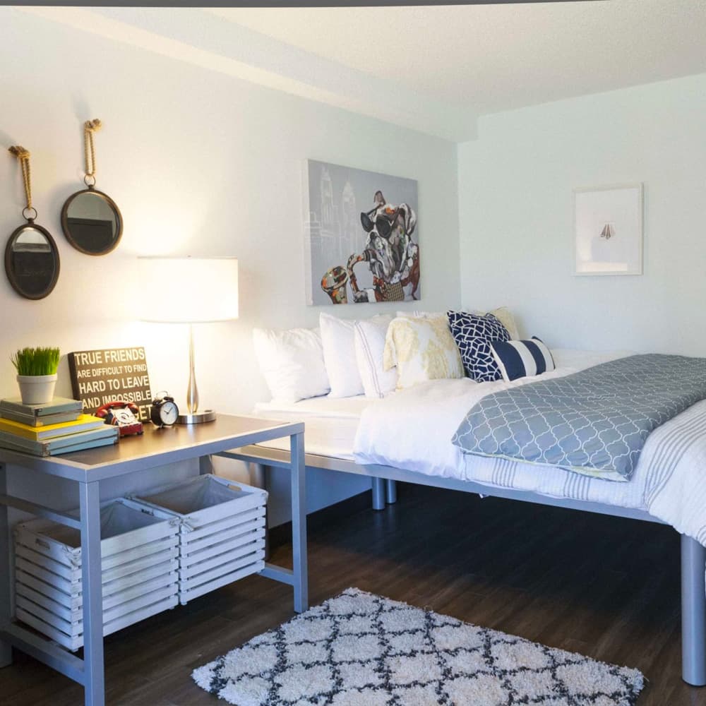 Top-Floor-Corner